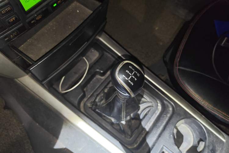 Used Kawei K1 2014 3.2T Two-Wheel Drive Comfort Trim Gear Lever