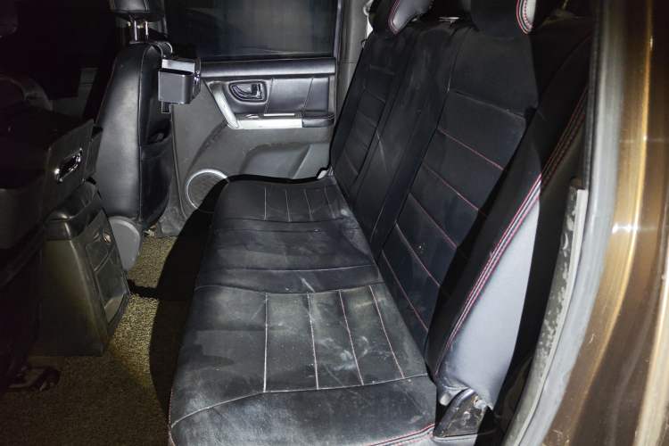 Used Kawei K1 2014 3.2T Two-Wheel Drive Comfort Trim Left Rear Seat
