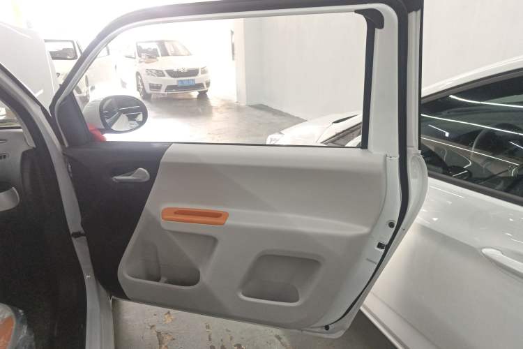 Used Kawei K1 2015 3.2T Base Version Right Front Door Interior