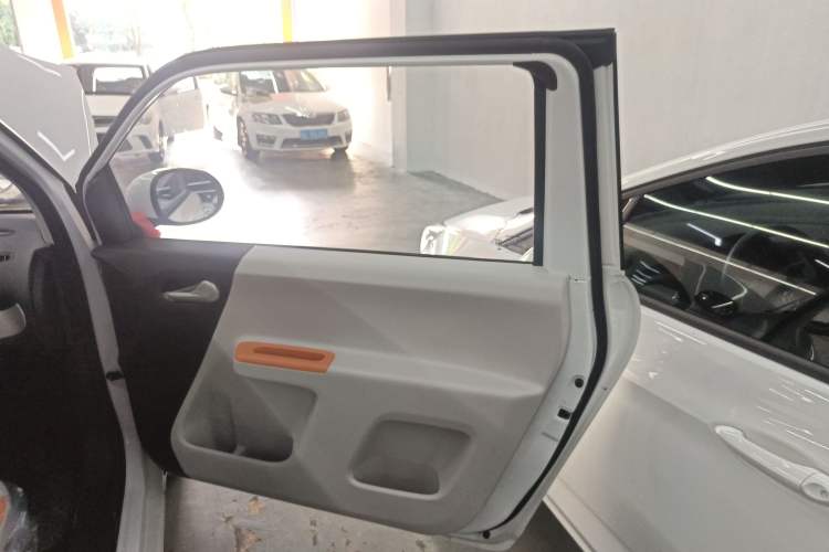 Used Kawei K1 2015 3.2T Base Version Right Rear Door Interior