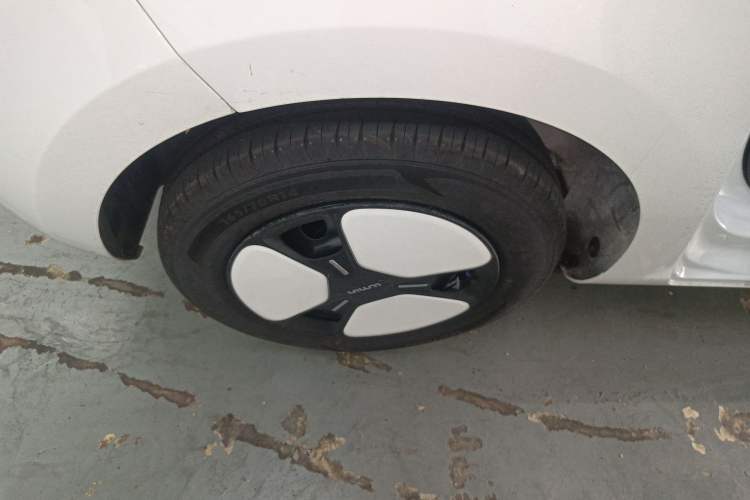 Used Kawei K1 2015 3.2T Base Version Right Rear Wheel Hub