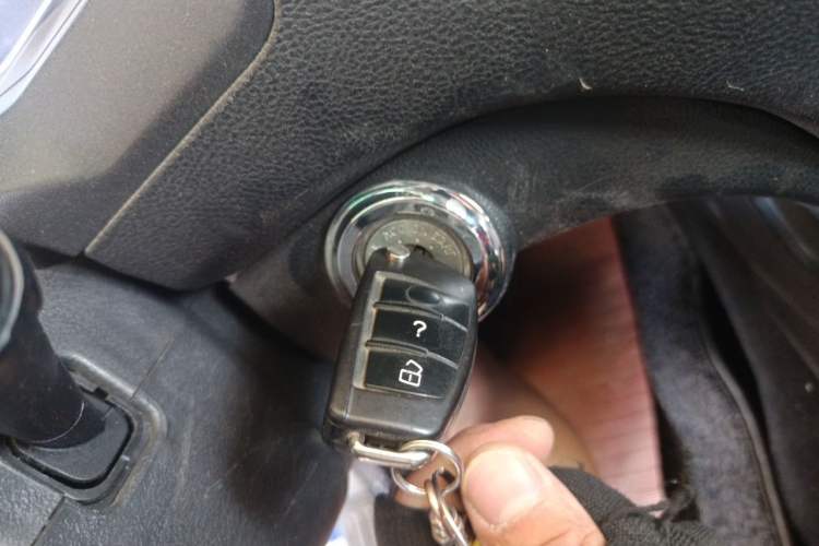 Used Kawei K1 2017 2.4L Gasoline Two-Wheel Drive 4G69S4N Vehicle Key