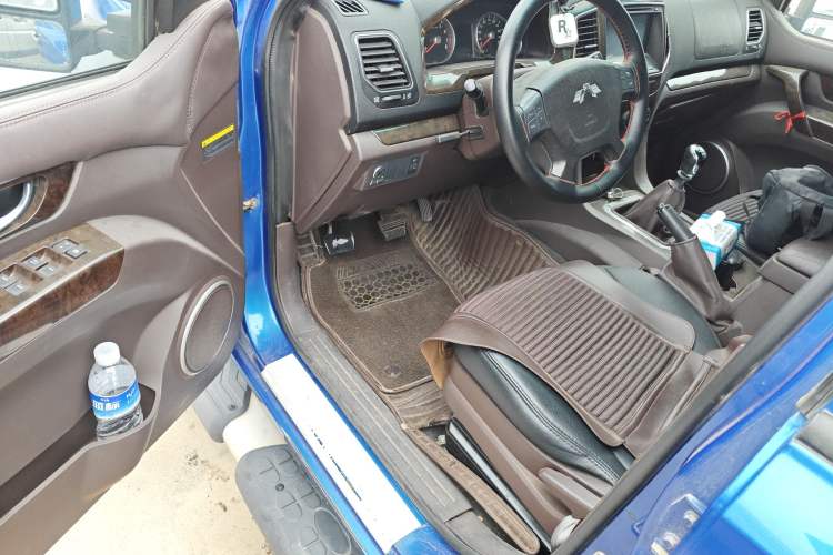 Used Kawei K150GT 2018 2.0T Gasoline Manual Two-Wheel Drive Flagship Version 4G63S4T Driver Seat