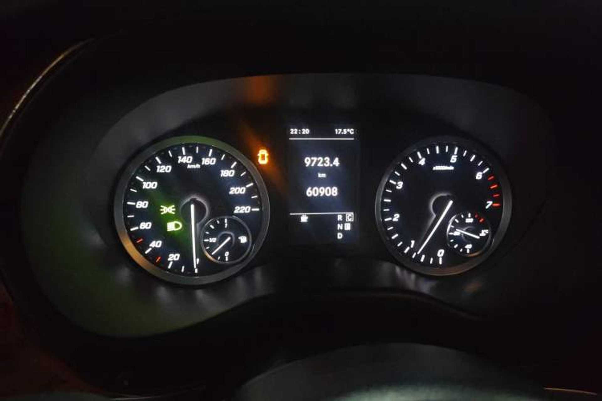 Used KEDE Bach 2023 2.0T Bach VH3 7-Seater Odometer Close Up