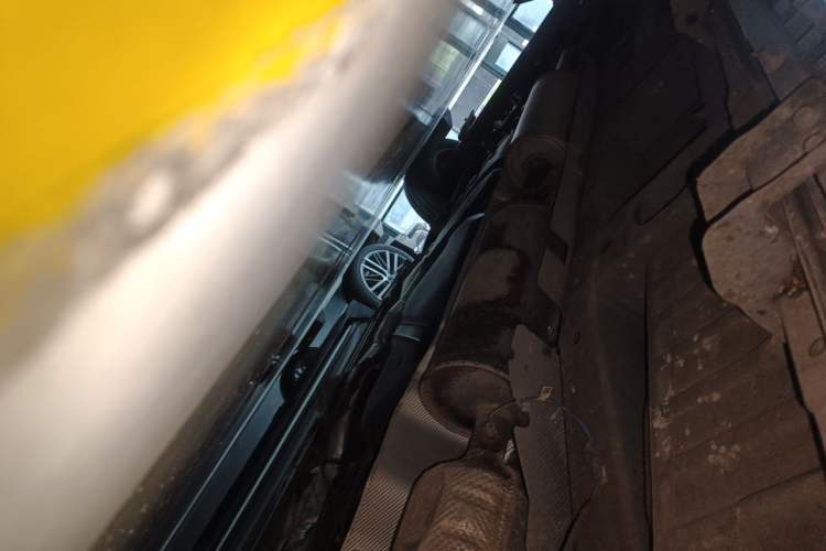 Used KEDE Diya 2022 2.0T Diya Yaoying Chassis Front Right