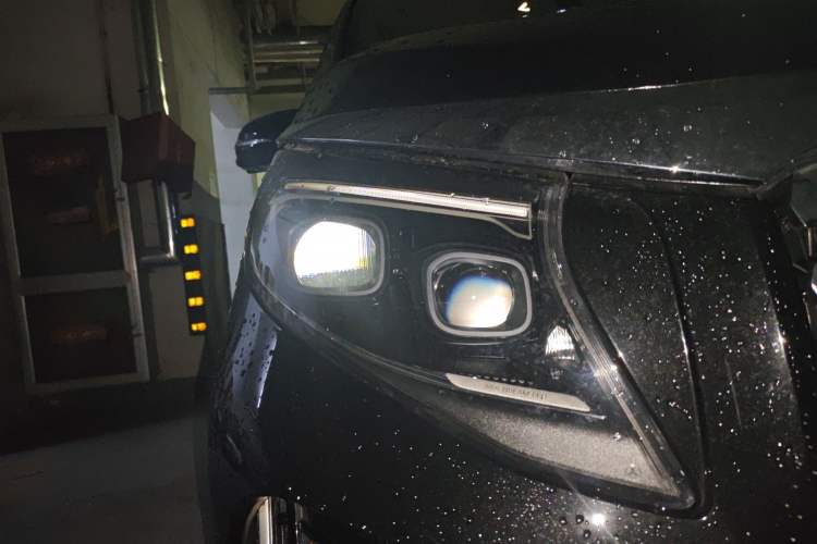 Used KEDE Everest 2025 2.0T Summit MH7 Business Edition Right Front Headlight