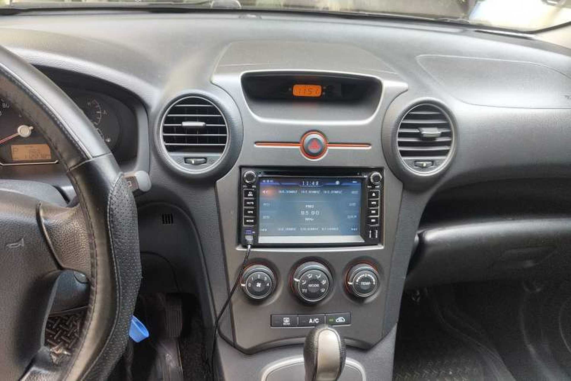 Used Kia 2007 2.0L 5-Seater Standard Edition Audio And AC Panel