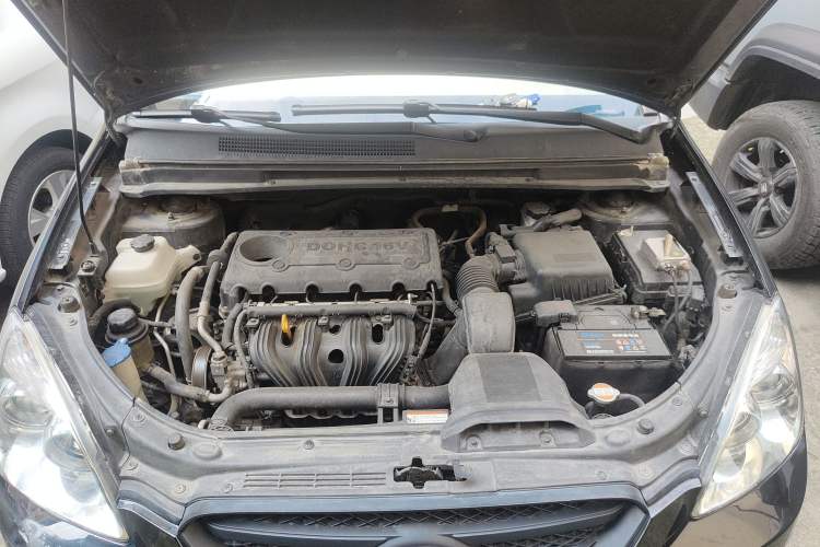 Used Kia 2007 2.0L 5-Seater Standard Edition Engine Bay