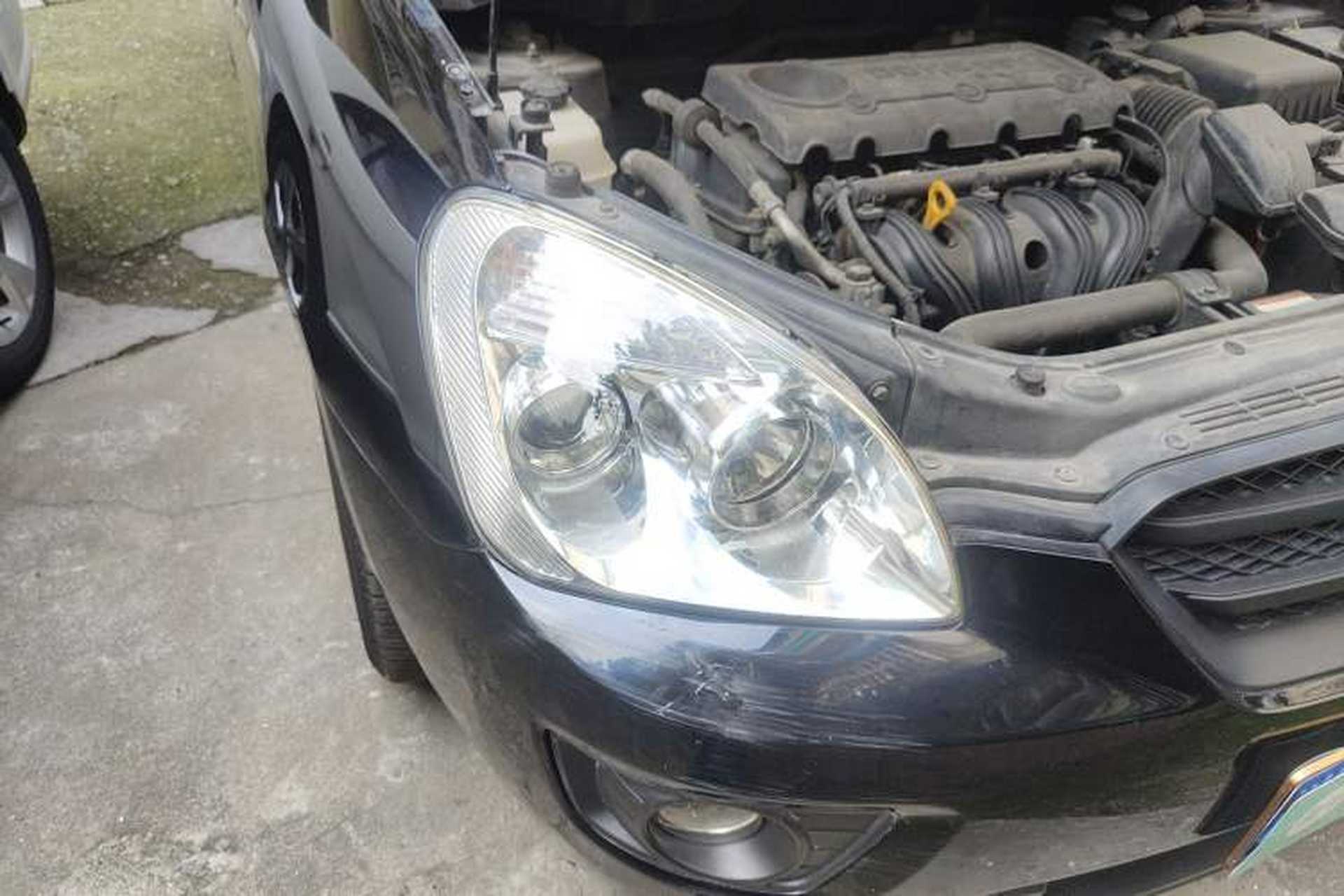 Used Kia 2007 2.0L 5-Seater Standard Edition Right Front Headlight