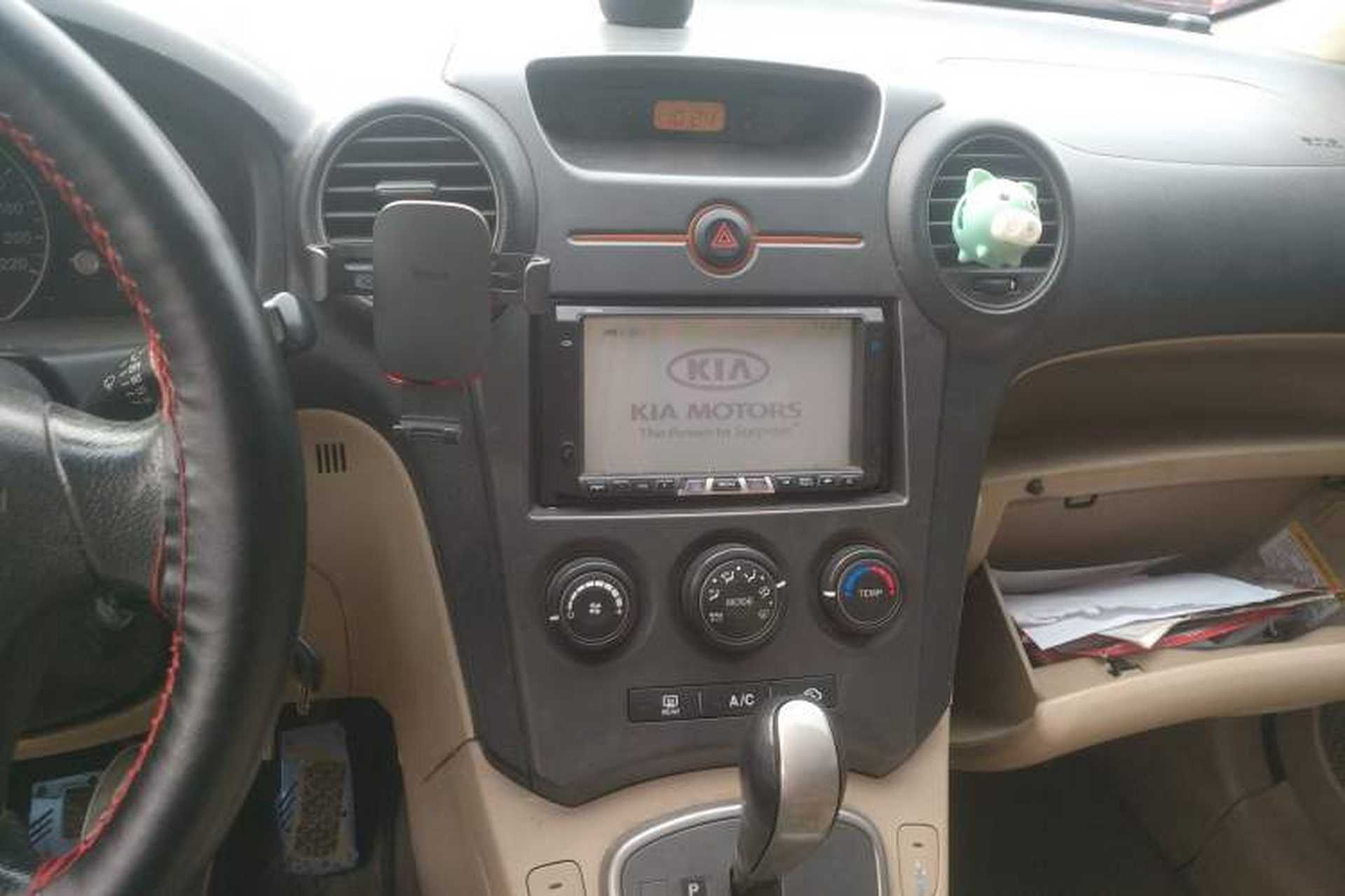 Used Kia 2007 2.0L 7-Seater Comfort Edition Audio And AC Panel