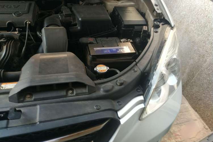 Used Kia 2007 2.0L 7-Seater Comfort Edition Engine Bay Left