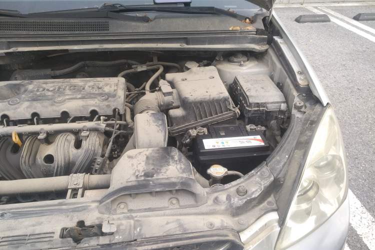 Used Kia 2007 2.0L 7-Seater Comfort Edition Engine Bay Left