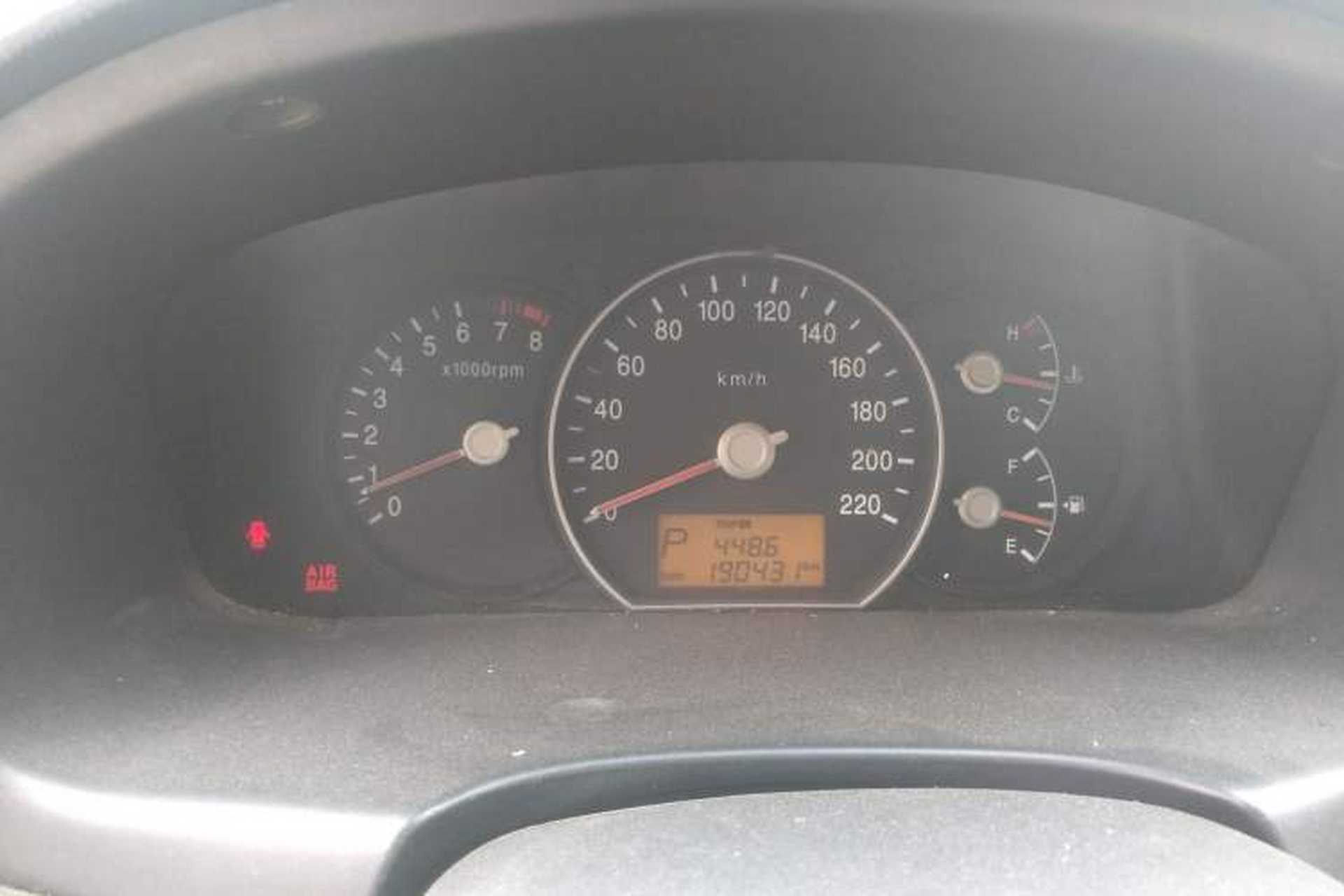 Used Kia 2007 2.0L 7-Seater Comfort Edition Instrument Cluster