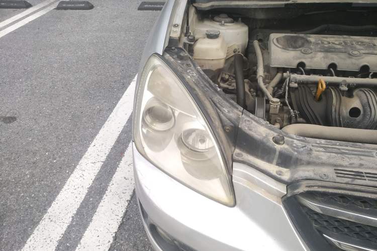 Used Kia 2007 2.0L 7-Seater Comfort Edition Right Front Headlight