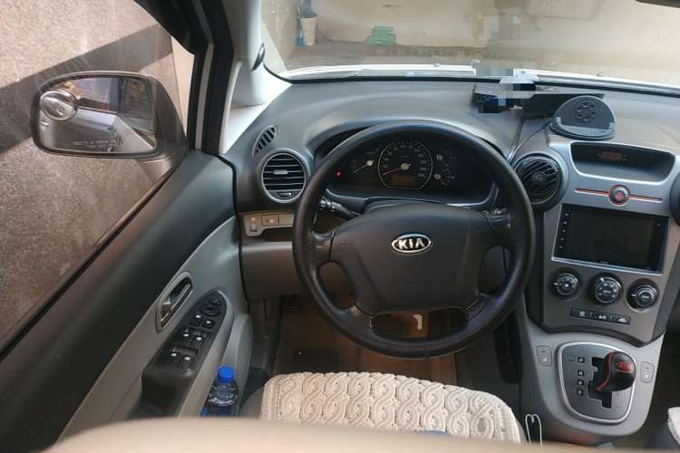Used Kia 2007 2.0L 7-Seater Comfort Edition Steering Wheel
