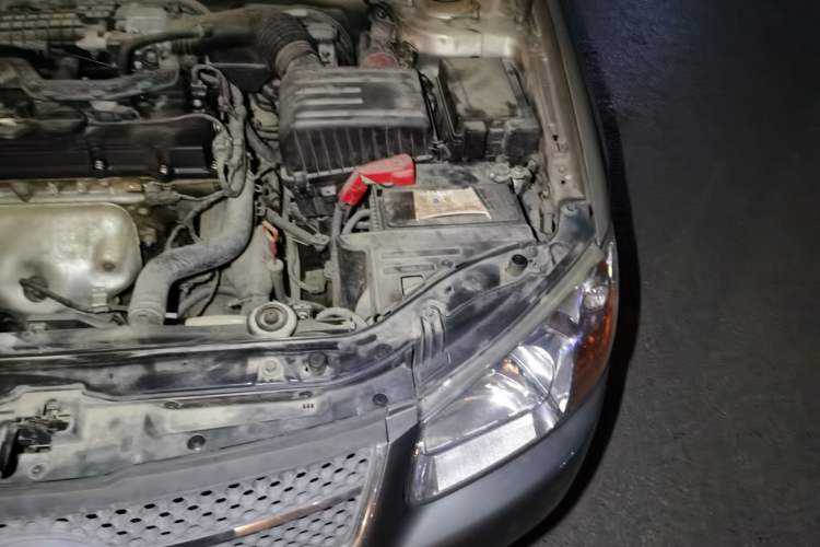 Used Kia 2008 European-style 1.6 AT GL Engine Bay Left