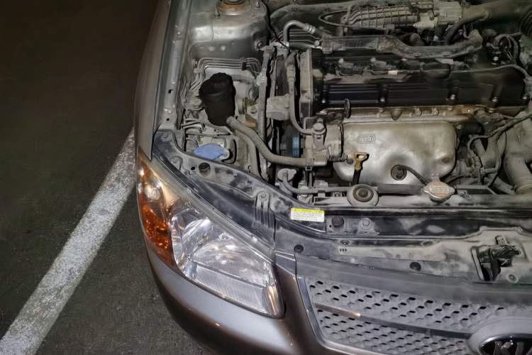 Used Kia 2008 European-style 1.6 AT GL Engine Bay Right