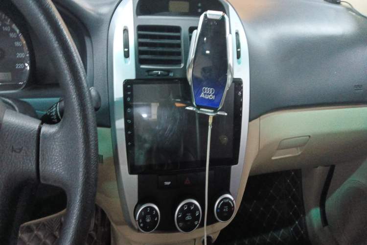 Used Kia 2008 European-style 1.6 MT GL Audio And AC Panel
