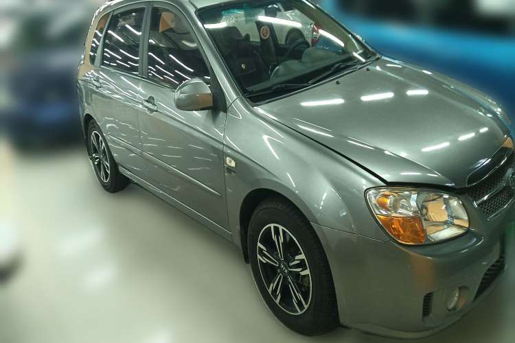 Used Kia 2008 European-style 1.6 MT GL Front Right 45 Deg