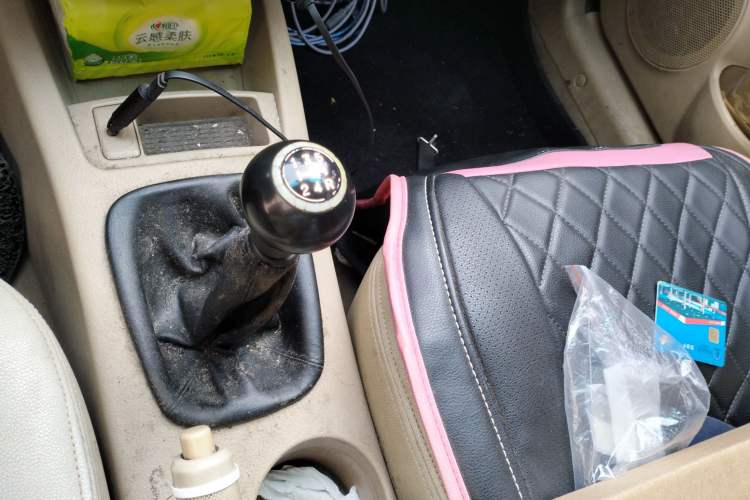 Used Kia 2008 European-style 1.6 MT GL Gear Lever