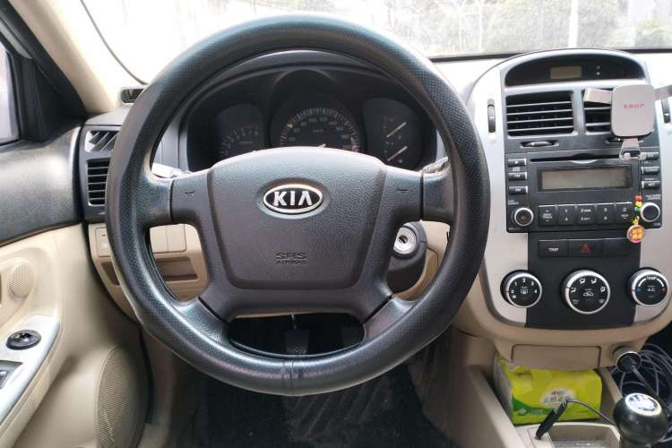 Used Kia 2008 European-style 1.6 MT GL Steering Wheel