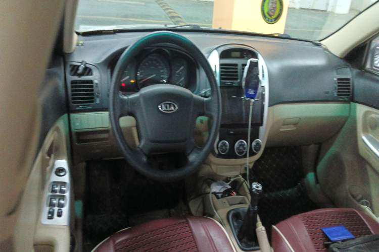 Used Kia 2008 European-style 1.6 MT GL Steering Wheel