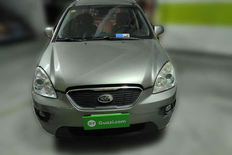 Used Kia 2011 2.0L 7-Seater Automatic Standard Edition Front