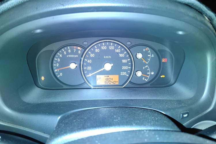 Used Kia 2011 2.0L 7-Seater Automatic Standard Edition Instrument Cluster