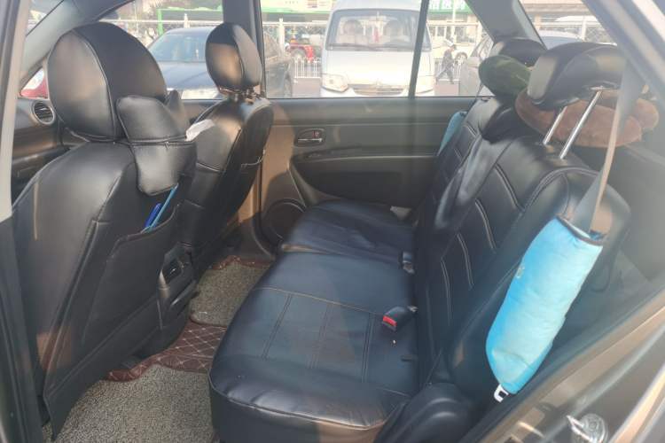 Used Kia 2011 2.0L 7-Seater Automatic Standard Edition Left Rear Seat