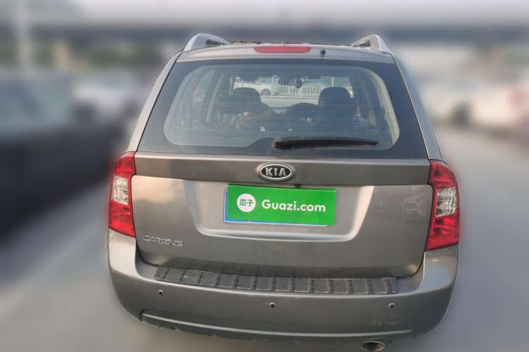 Used Kia 2011 2.0L 7-Seater Automatic Standard Edition Rear