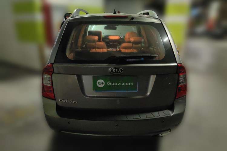Used Kia 2011 2.0L 7-Seater Automatic Standard Edition Rear