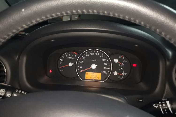 Used Kia 2011 2.0L 7-Seater Automatic Standard Edition Instrument Cluster
