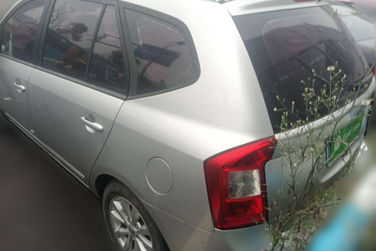 Used Kia 2011 2.0L 7-Seater Automatic Standard Edition Rear Left 45 Deg
