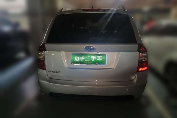 Used Kia 2011 2.0L 7-Seater Automatic Standard Edition Rear