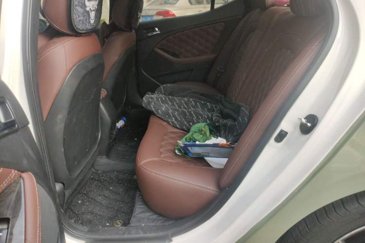 Used Kia 2012 2.0L Automatic DLX Left Rear Seat