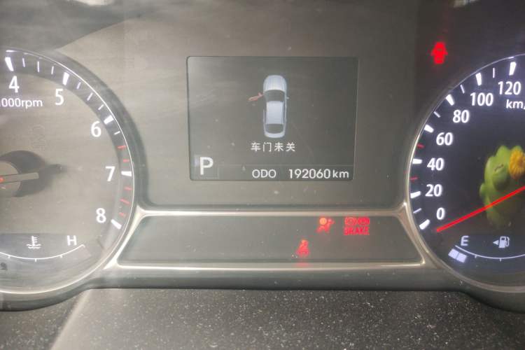 Used Kia 2012 2.0L Automatic DLX Odometer Close Up