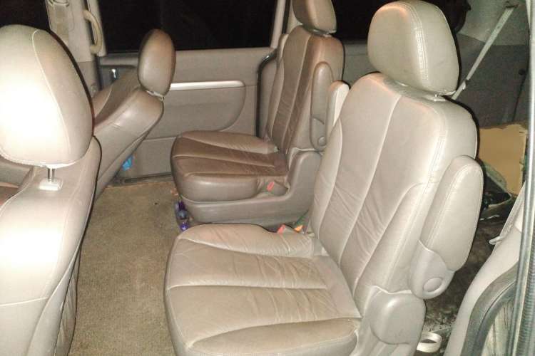Used Kia 2013 2.2T VQ-R Luxury Edition Left Rear Seat