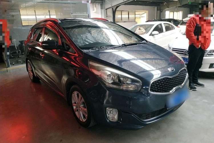 Used Kia 2013 2.0L 7-Seater Automatic Luxury Version China IV Standard Front Right 45 Deg