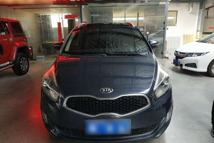 Used Kia 2013 2.0L 7-Seater Automatic Luxury Version China IV Standard Front