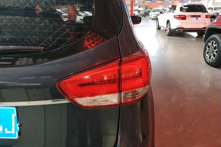 Used Kia 2013 2.0L 7-Seater Automatic Luxury Version China IV Standard Right Rear Taillight