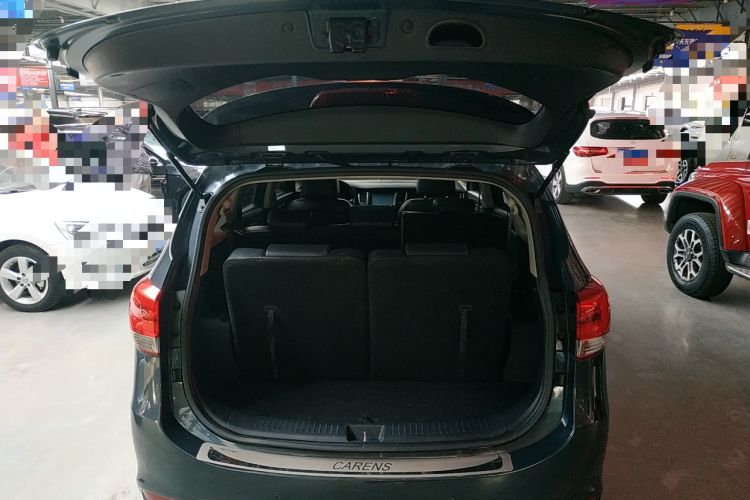 Used Kia 2013 2.0L 7-Seater Automatic Luxury Version China IV Standard Trunk
