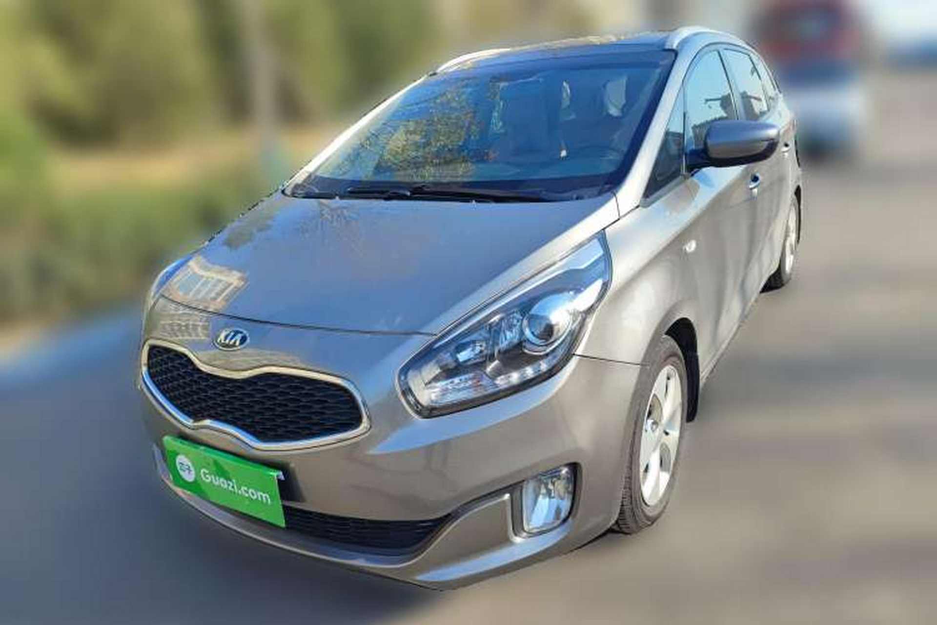 Used Kia 2013 2.0L 7-Seater Automatic Standard Version China IV Standard Front Left 45 Deg
