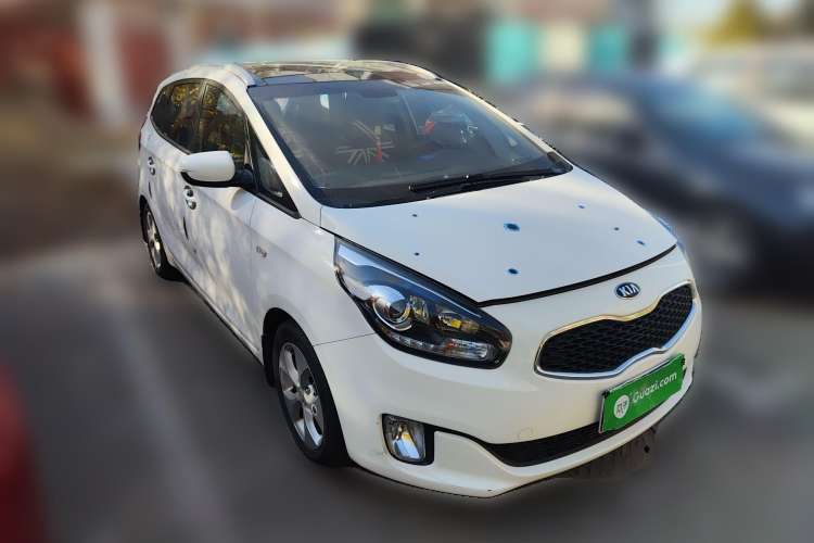 Used Kia 2013 2.0L 7-Seater Automatic Standard Version China IV Standard Front Right 45 Deg