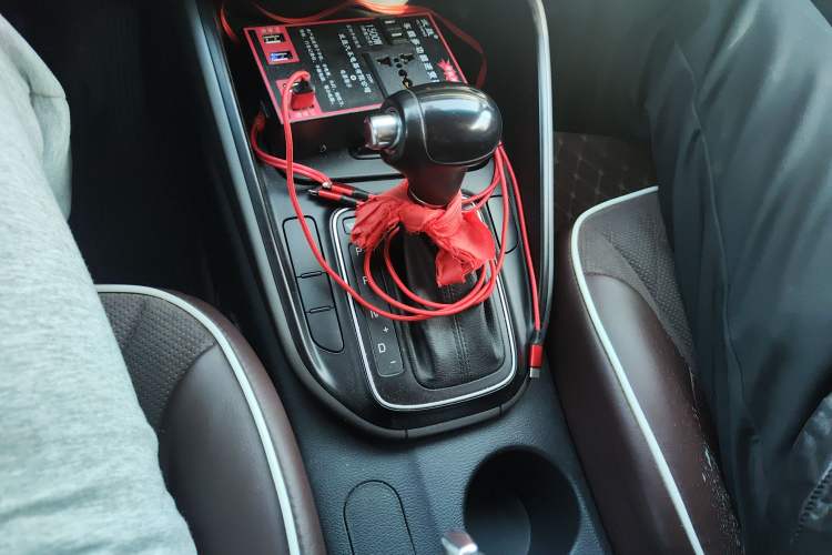 Used Kia 2013 2.0L 7-Seater Automatic Standard Version China IV Standard Gear Lever