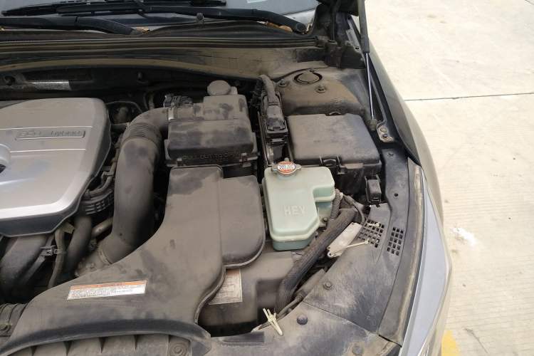 Used Kia 2016 2.0L Hybrid GLS Engine Bay Left