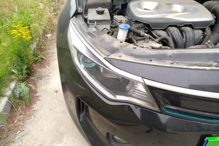 Used Kia 2016 2.0L Hybrid GLS Right Front Headlight