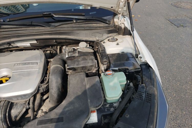 Used Kia 2016 2.0L Hybrid GLS Engine Bay Left