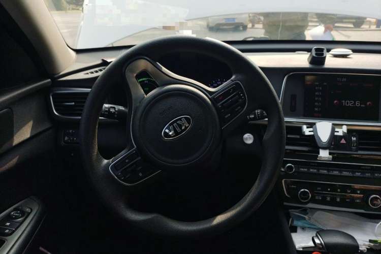 Used Kia 2016 2.0L Hybrid GLS Steering Wheel