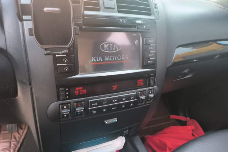 Used Kia Borrego 2008 3.8L Luxury Edition China IV Audio And AC Panel