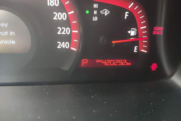 Used Kia Borrego 2008 3.8L Luxury Edition China IV Odometer Close Up